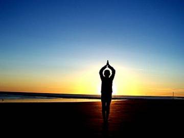 Yoga mit Sonnenaufgang